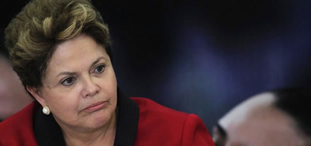 Dilma nega 'atos ilícitos' e se diz indignada com decisão de Cunha - 1