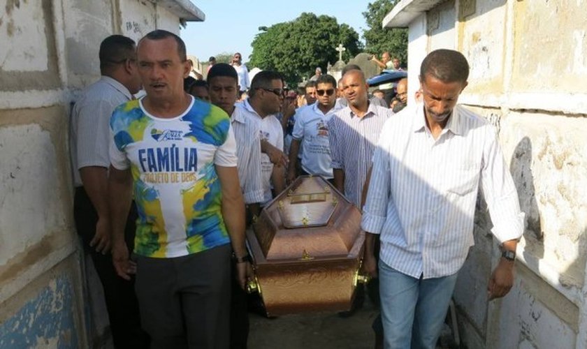 Pastor é assassinado após ser confundido com um PM no RJ